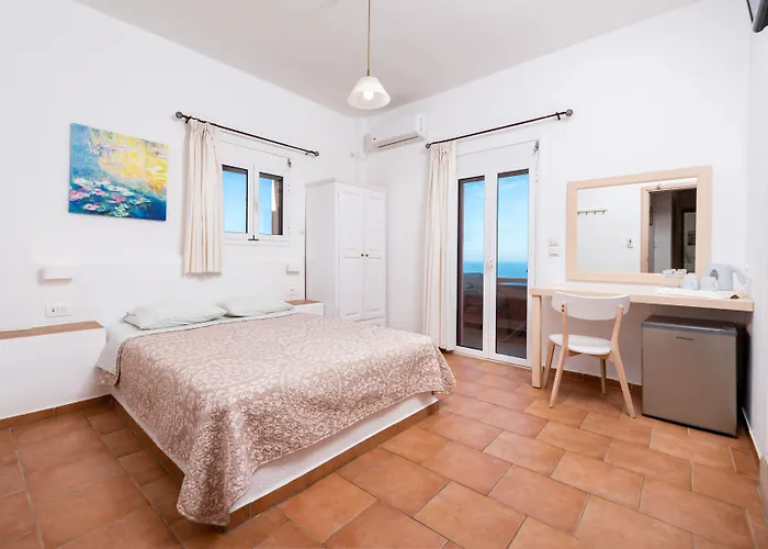 The Flower Hotel Foinikiá