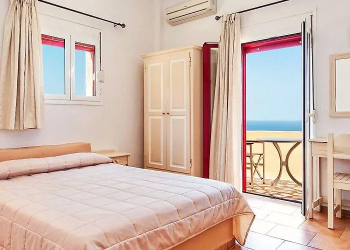 The Flower מלון 2*