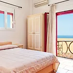 The Flower Hotel 2*